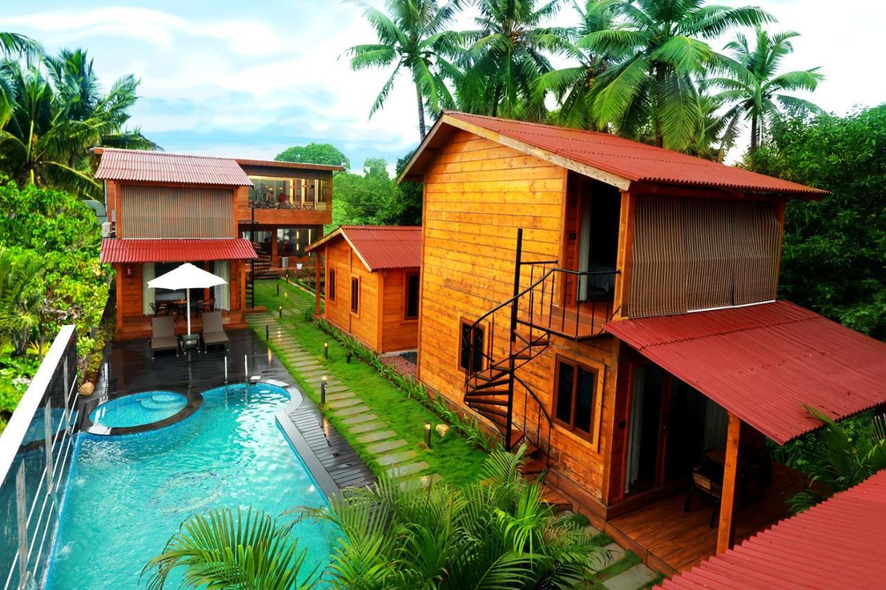 Wooden Ecr Sea Resort Puducherry Eksteriør billede